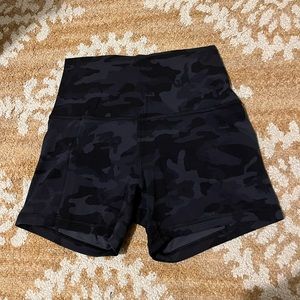 Lululemon lifting short